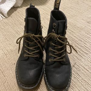 Women’s Doc Martens